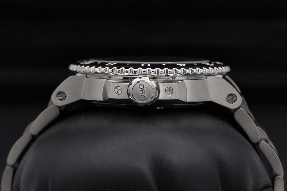 Oris Aquis 01 798 7754 4135-07 8 24 05PEB Image 3